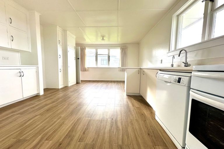 Photo of property in 20 Anderson Road, Waiwera South, Clinton, 9584