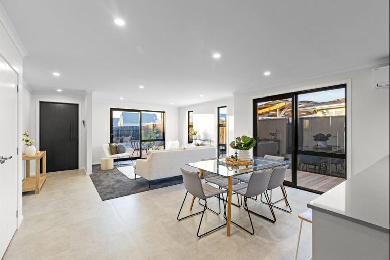 Photo of property in 71 Brightwater Terrace, Terrace End, Palmerston North, 4410