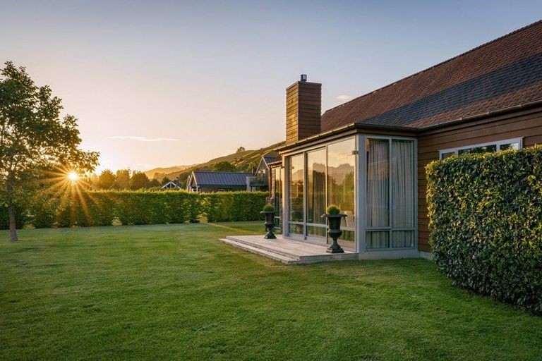 Photo of property in 4 Ellen Johnson Terrace, Lake Hayes, Queenstown, 9371