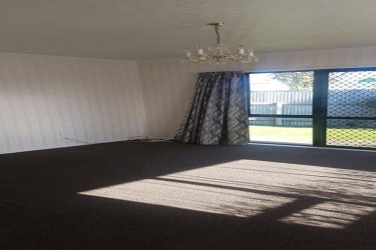 Photo of property in 12a Somerset Crescent, Highbury, Palmerston North, 4412