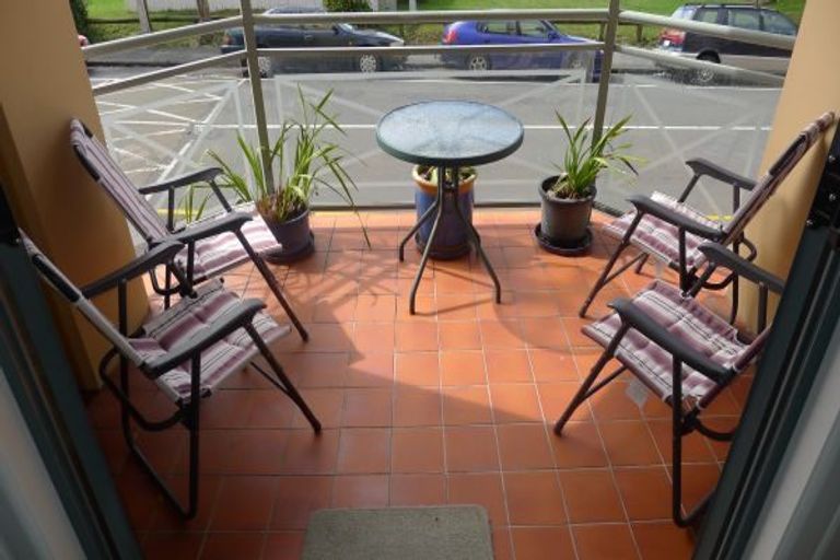 Photo of property in 80u3 Salamanca Road, Kelburn, Wellington, 6012