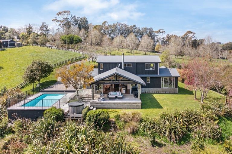 Photo of property in 167 Holdens Road, Clevedon, Papakura, 2585