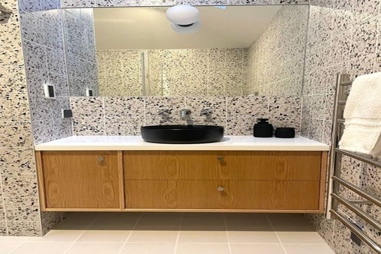 Photo of property in 7 Tanera Crescent, Brooklyn, Wellington, 6021