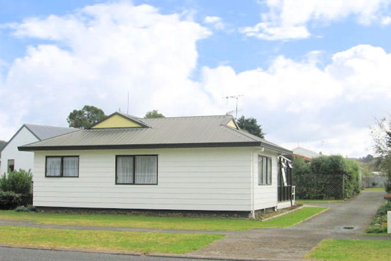 Photo of property in 103b Charleston Avenue, Whangamata, 3620