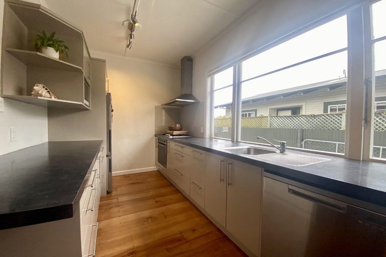 Photo of property in 203 Sylvan Road, Parkvale, Hastings, 4122