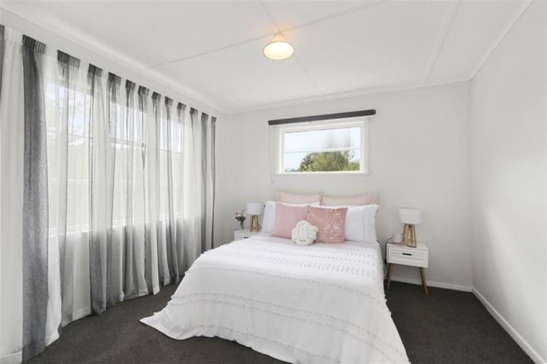 Photo of property in 62 Main Road, Wainuiomata, Lower Hutt, 5014