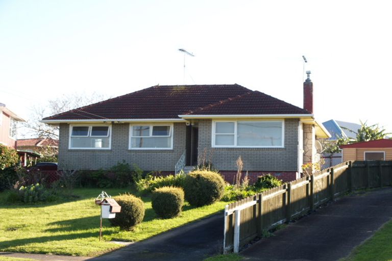 Photo of property in 22 Halswell Street, Mangere East, Auckland, 2024