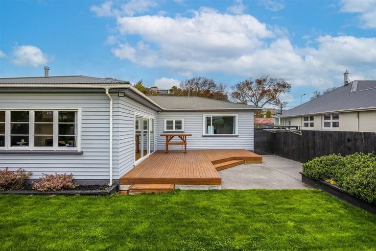 Photo of property in 187 Centaurus Road, Saint Martins, Christchurch, 8022