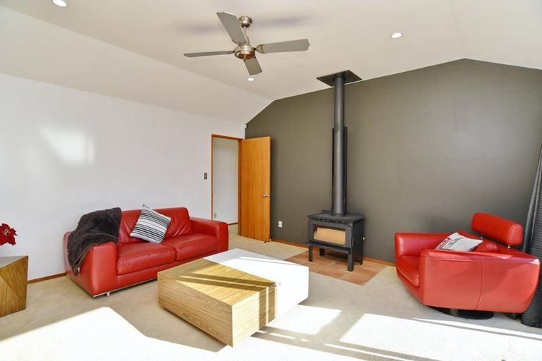 Photo of property in 15 Green Street, Rangiora, 7400