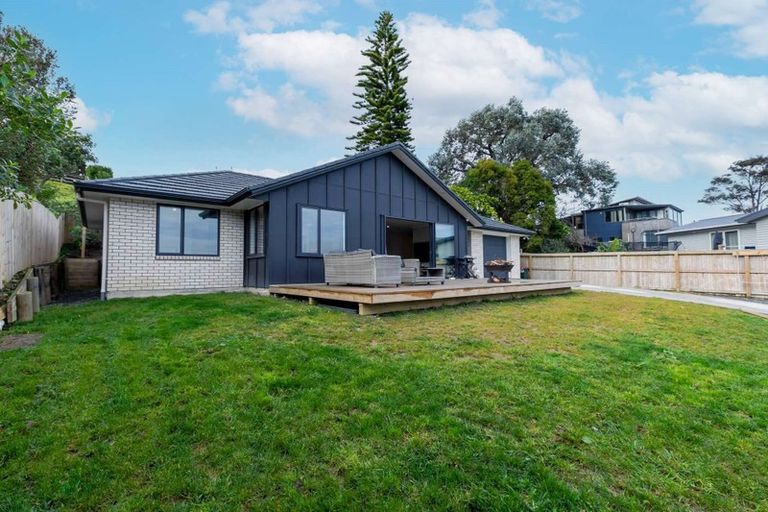 Photo of property in 36a Hand Road, Helensville, 0800