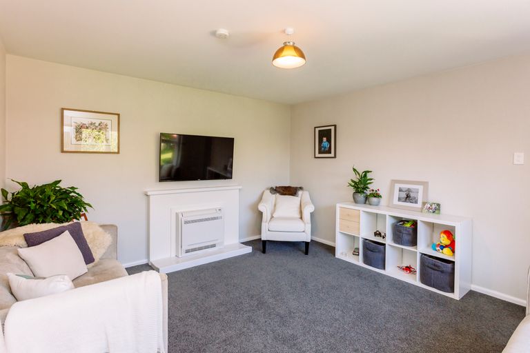 Photo of property in 75 Kaiwara Street, Hoon Hay, Christchurch, 8025