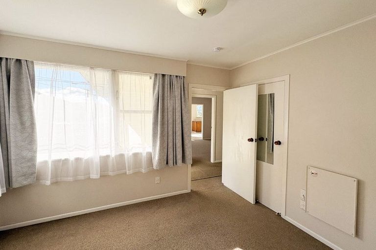 Photo of property in 1 Holmes Grove, Naenae, Lower Hutt, 5011