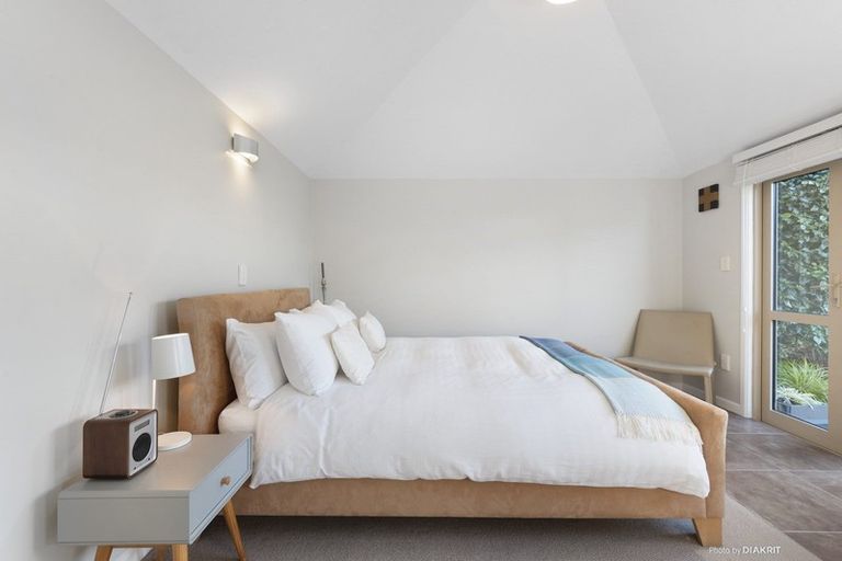 Photo of property in 17 Palm Avenue, Lyall Bay, Wellington, 6022