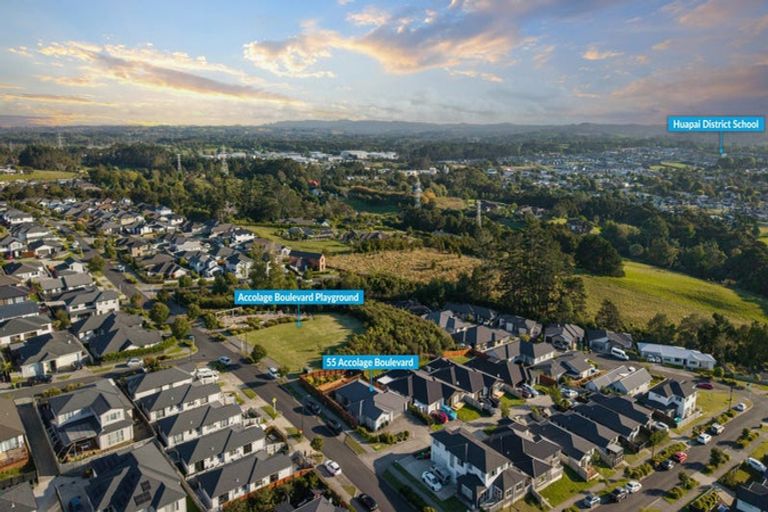 Photo of property in 55 Accolage Boulevard, Kumeu, 0810