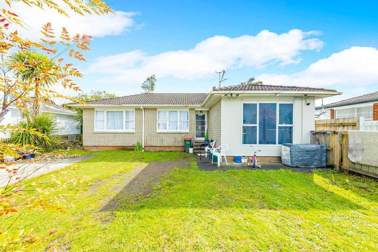 Photo of property in 2/2a Hutt Road, Manurewa, Auckland, 2102