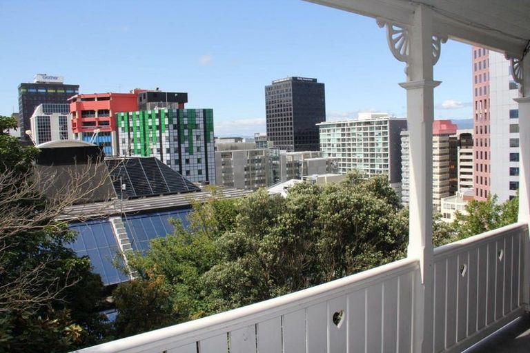 Photo of property in 5 Allenby Terrace, Wellington Central, Wellington, 6011