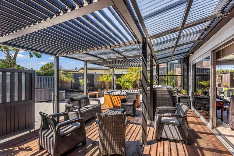 Photo of property in 7 Mermaid Place, Whitianga, 3510