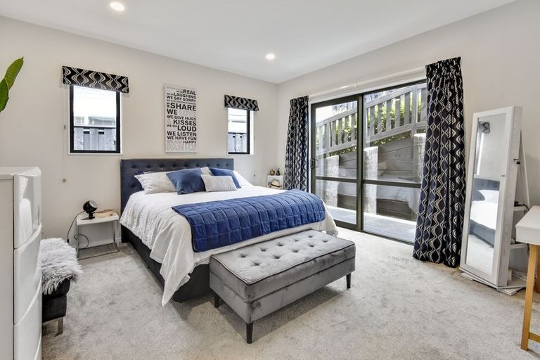 Photo of property in 24 Knoll Rise, Pukekohe, 2120