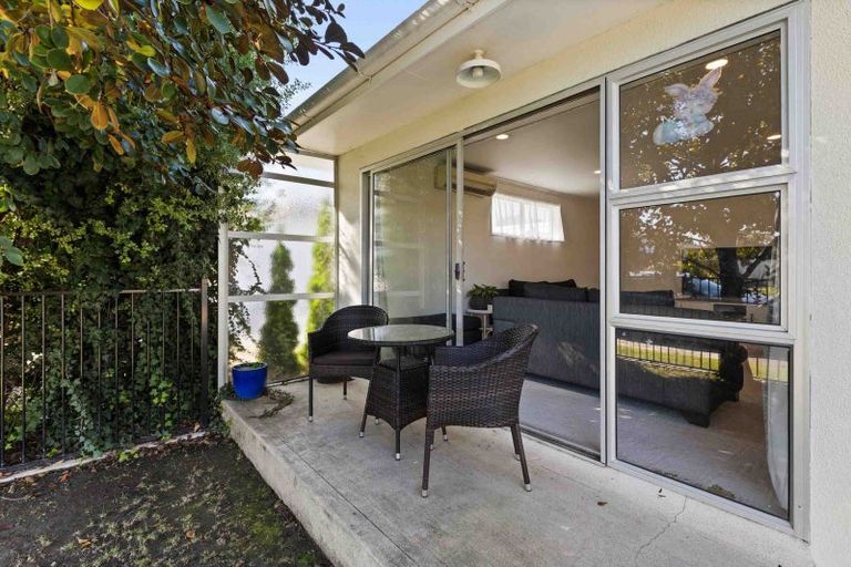 Photo of property in 30 Chester Street, Taradale, Napier, 4112