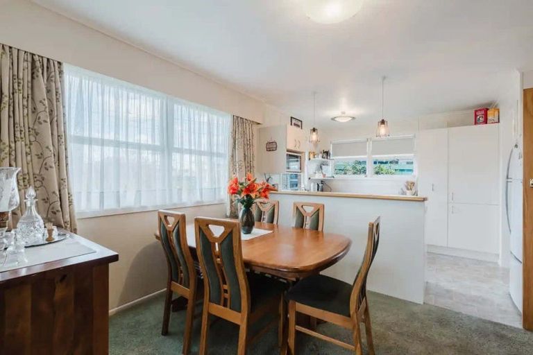 Photo of property in 49 Garden Heights Avenue, Glenview, Hamilton, 3206