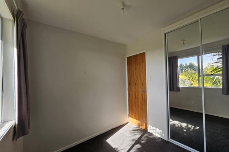 Photo of property in 2/25 Moire Road, Massey, Auckland, 0614