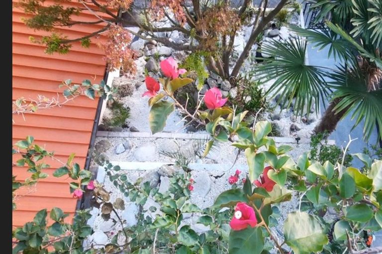 Photo of property in 84 Shakespeare Road, Bluff Hill, Napier, 4110