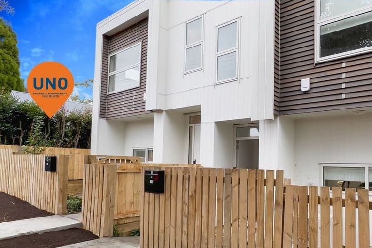 Photo of property in 4/10 Tirimoana Road, Te Atatu South, Auckland, 0602