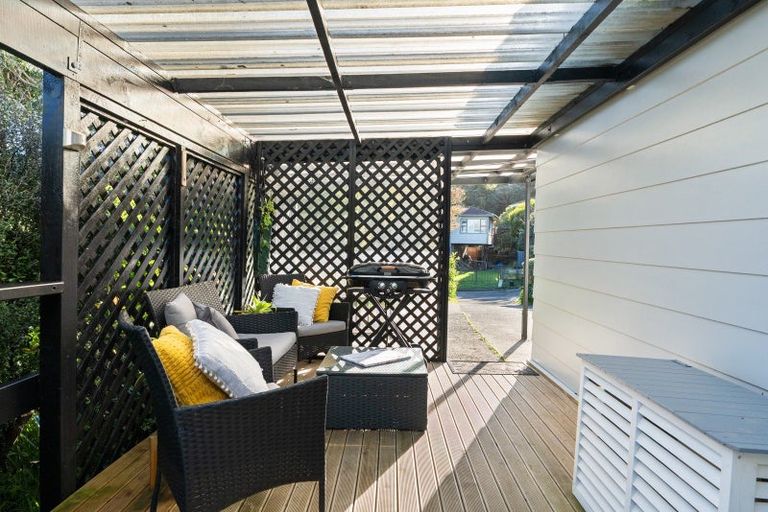 Photo of property in 43a Thatcher Crescent, Crofton Downs, Wellington, 6035