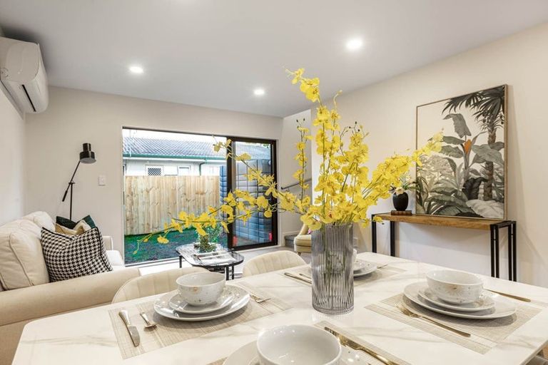 Photo of property in 6/36 Edmonton Road, Henderson, Auckland, 0612