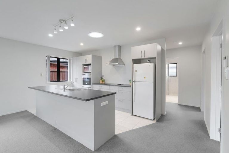 Photo of property in 520 Mairehau Road, Parklands, Christchurch, 8083