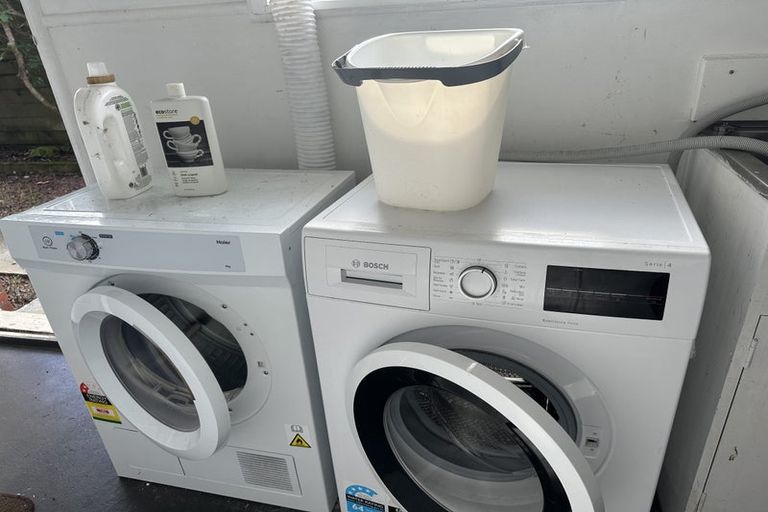 Photo of property in 663 Te Atatu Road, Te Atatu Peninsula, Auckland, 0610