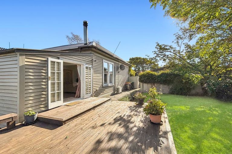 Photo of property in 150 Innes Road, St Albans, Christchurch, 8052