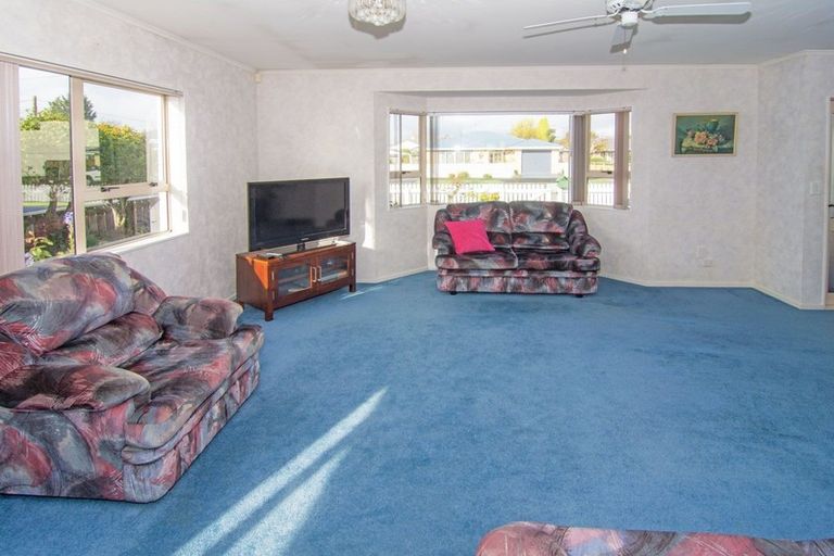 Photo of property in 6 Hogg Crescent, Masterton, 5810