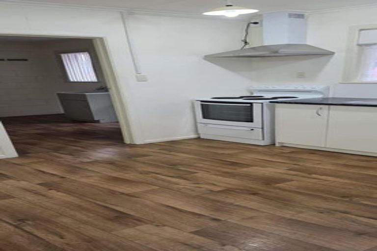 Photo of property in 1/20 Lynette Place, Mangere, Auckland, 2022