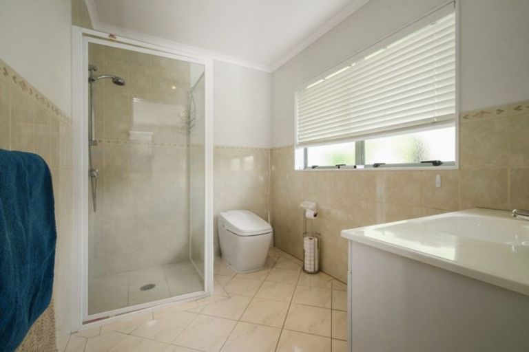 Photo of property in 34 Longford Park Drive, Takanini, 2112