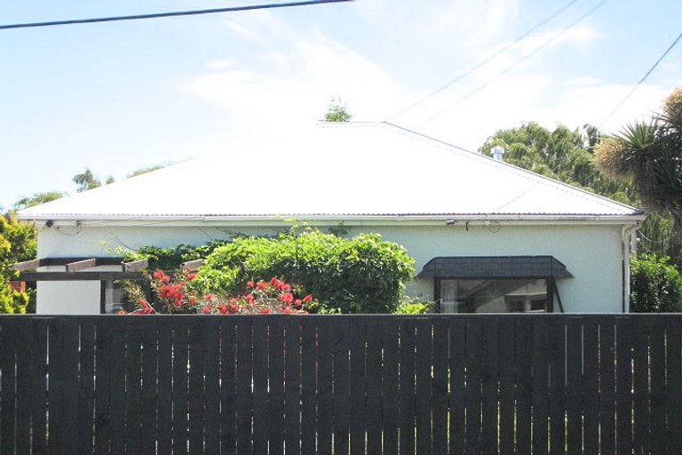 Photo of property in 2/19 Somerfield Street, Somerfield, Christchurch, 8024