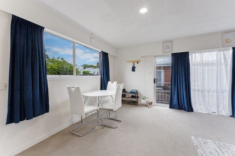 Photo of property in 127 Lemon Street, New Plymouth, 4312