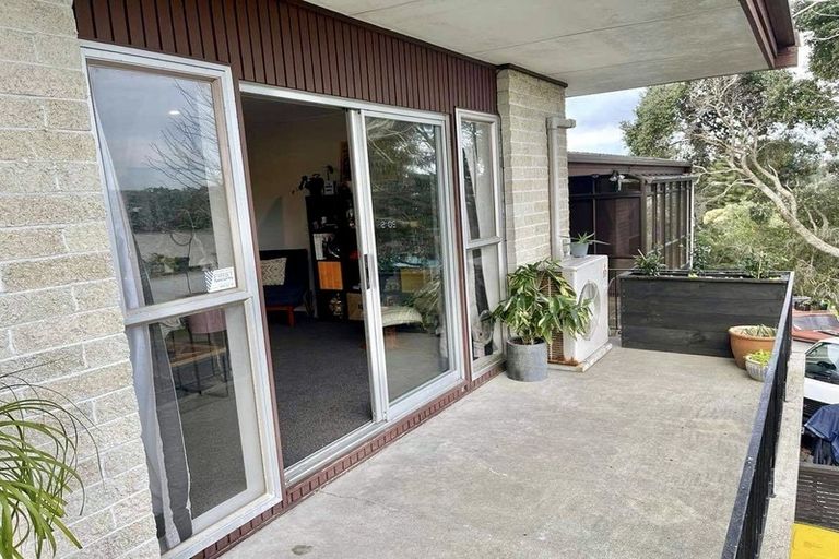 Photo of property in 2/2 Northwick Place, Hillcrest, Auckland, 0627