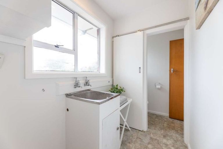 Photo of property in 6 Masham Road, Broomfield, Christchurch, 8042