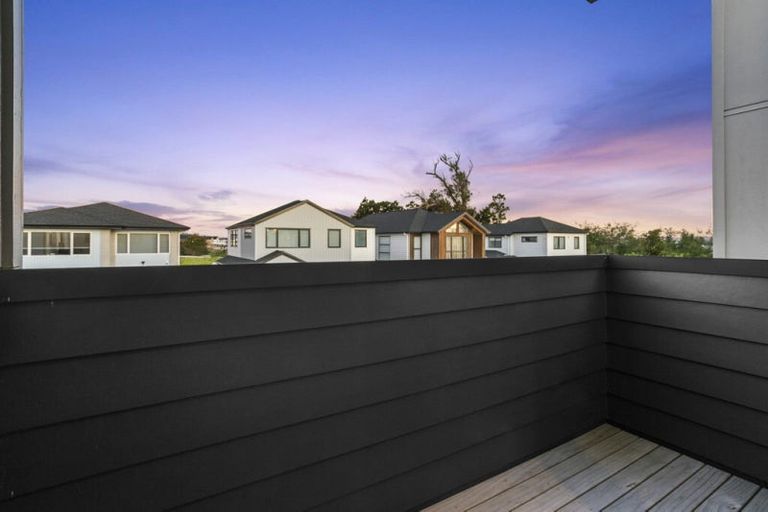 Photo of property in 8 Myland Drive, Hobsonville, Auckland, 0616