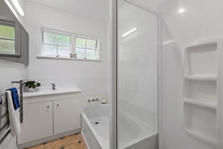 Photo of property in 3 Awaruku Road, Torbay, Auckland, 0630