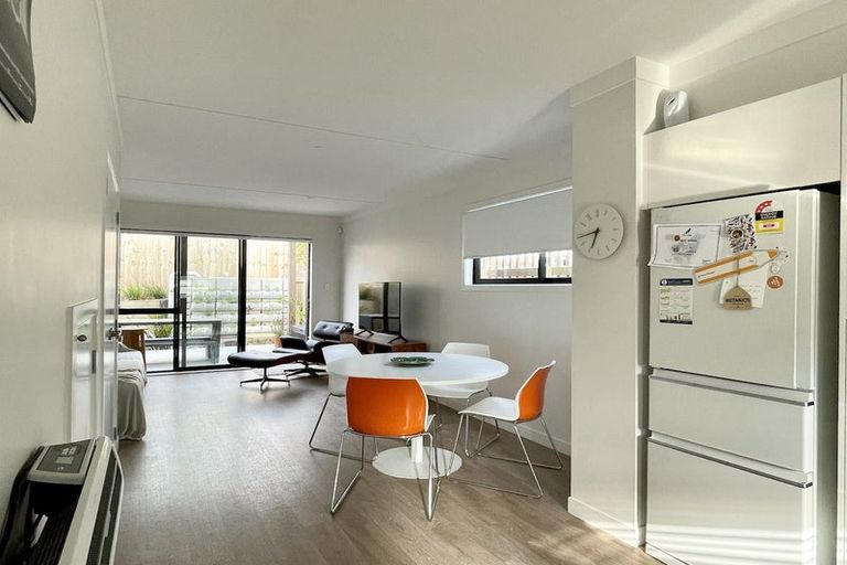 Photo of property in 4/8 James Laurie Street, Henderson, Auckland, 0612