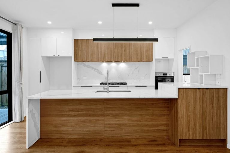 Photo of property in 3 Cyperus Street, Flat Bush, Auckland, 2019