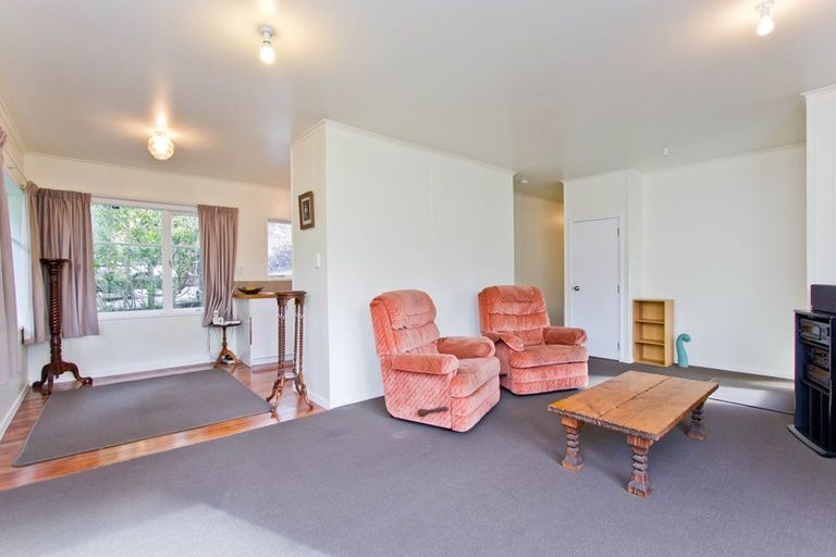 Photo of property in 187 Golf Road, Titirangi, Auckland, 0604