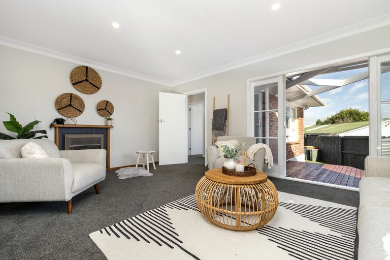 Photo of property in 20 Halberg Street, Papakura, 2110