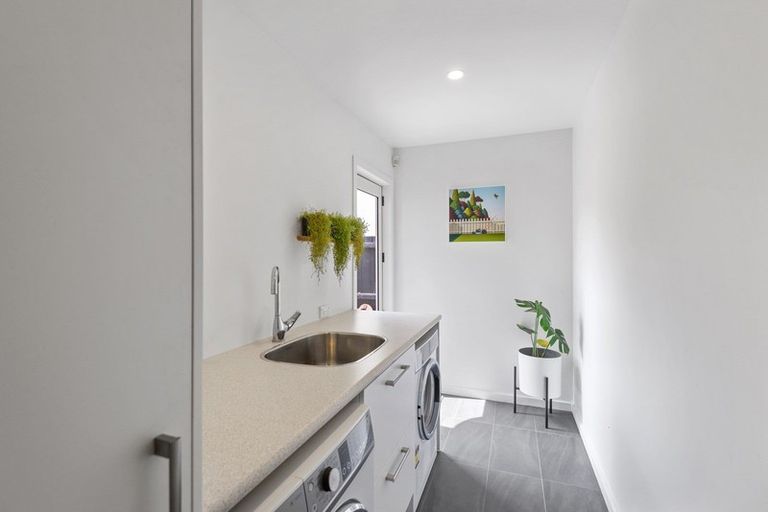 Photo of property in 5 Grangewood Lane, Burnside, Christchurch, 8053