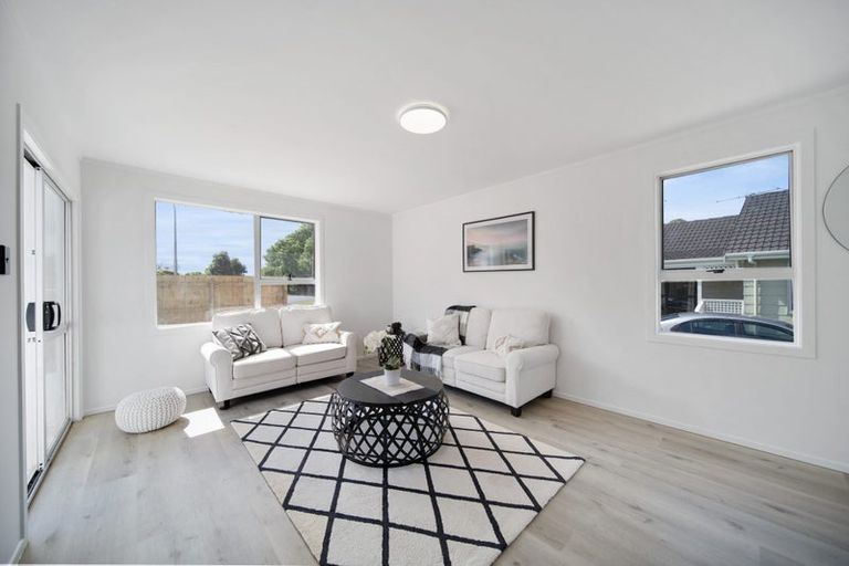 Photo of property in 5 Mikasa Place, Mangere, Auckland, 2022