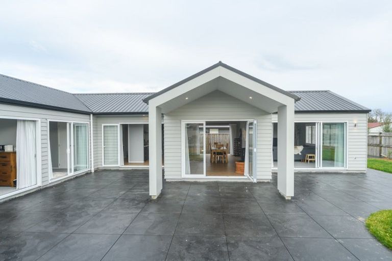 Photo of property in 2 Oldfield Lane, Marton, 4710