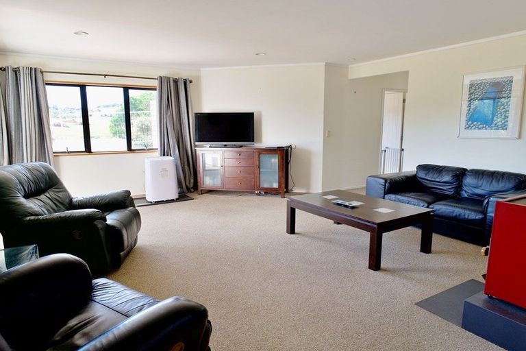 Photo of property in 436 Kanohi Road, Kaukapakapa, 0873