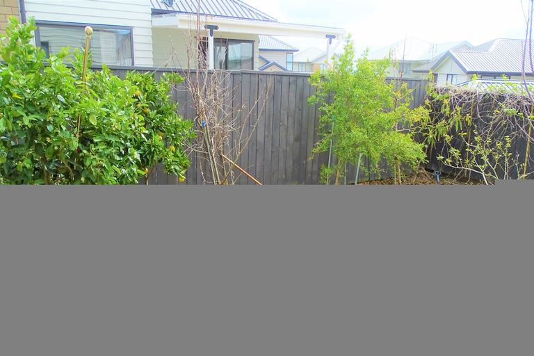 Photo of property in 9 Hirimate Place, Flat Bush, Auckland, 2019